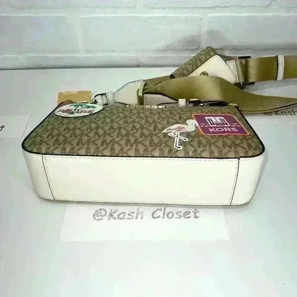 Michael Kors Crossbody Tech Attach Adjustable Strap w Coin Pouch & Airpod case - Picture 10 of 10